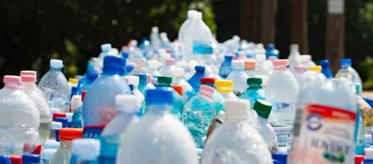 22 de febrer – L’impost sobre els envasos de plàstic no reutilitzables. Dificultats pràctiques