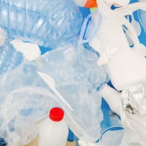 El sector del plàstic denuncia la seva hiperregulació i “demonització”