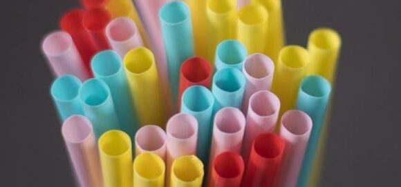 Ottawa | La sentència estableix que el govern federal no pot considerar tots els plàstics com a tòxics