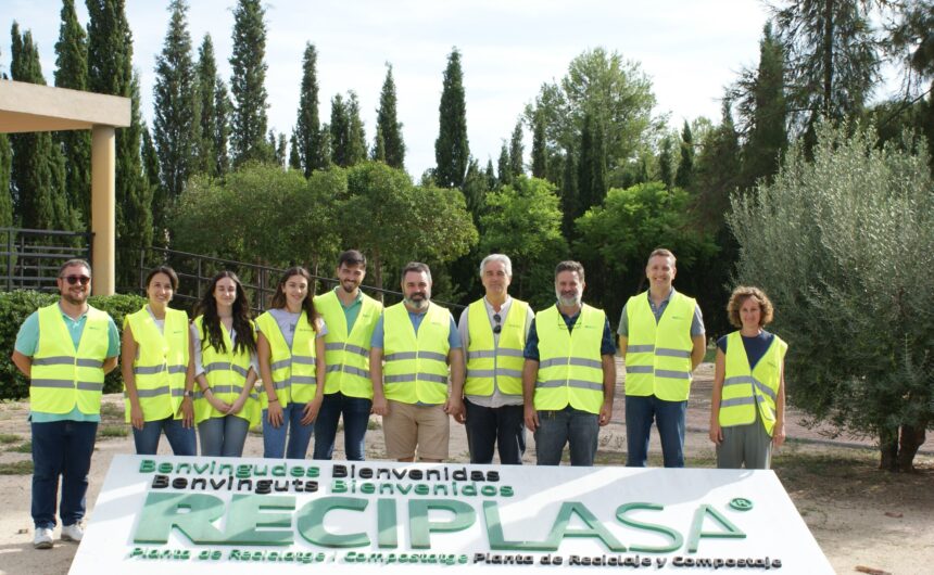 comboost Un projecte estudia com millorar la biodegradació dels materials bioplàstics durant el compostatge.