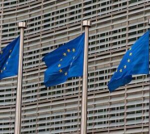 Cop als neumàtics xinesos: la UE allarga els aranzels fins al 2030 per frenar la competència deslleial