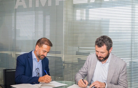 AIPC i AIMPLAS signen un acord de col·laboració
