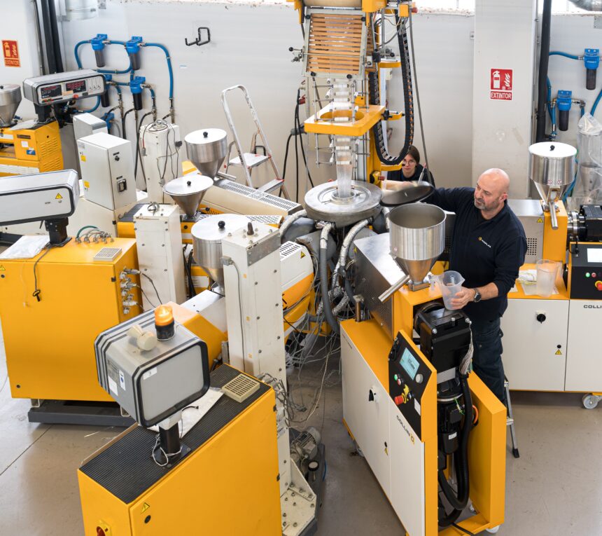 AIMPLAS amplia el reconeixement de RecyClass als sectors d’automoció i elèctric-electrònic