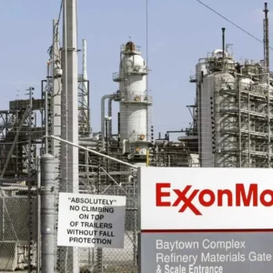 ExxonMobil estudia la desinversió de les seves plantes químiques a Europa