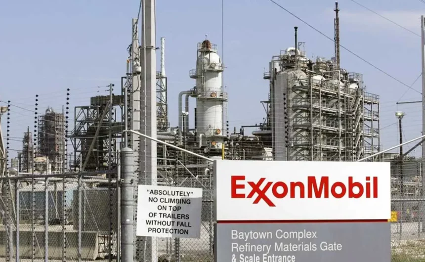 foto_exxonmobil_230924 ExxonMobil estudia la desinversió de les seves plantes químiques a Europa