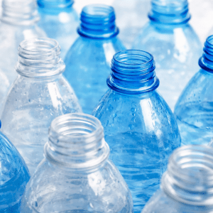 La UE vol endurir els controls a les importacions de plàstics per blindar el reciclatge europeu