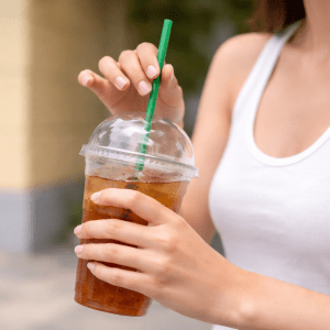 França posposa fins al 2030 la prohibició dels gots d’un sol ús que contenen plàstic França posposa fins al 2030 la prohibició dels gots d’un sol ús que contenen plàstic