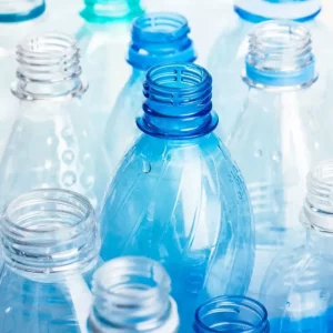 La UE vol endurir els controls a les importacions de plàstics per blindar el reciclatge europeu