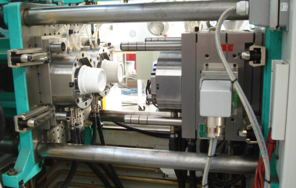 Del 24 de febrer al 4 de juny | Títol professional Injecció i motlles